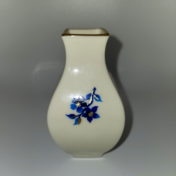 Lenox " Pagoda" Blue Gold Ivory Bud Vase Floral Pattern Hand Decorated 24K Gold - Picture 3 of 5